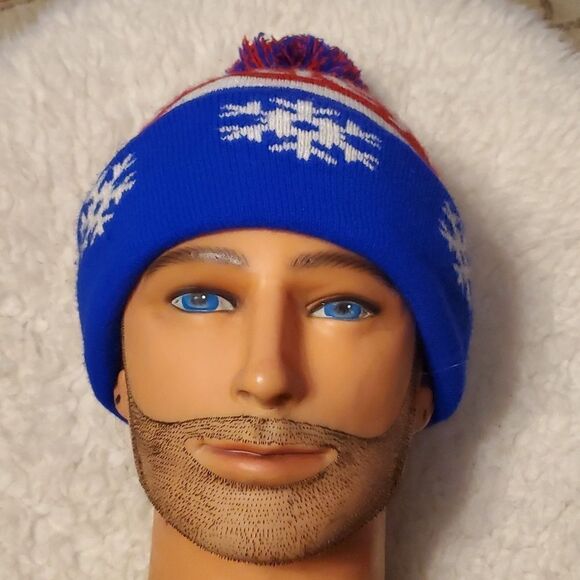 Winter Hat Cap Bentleyville With Pom Pom. One Size - Picture 2 of 6
